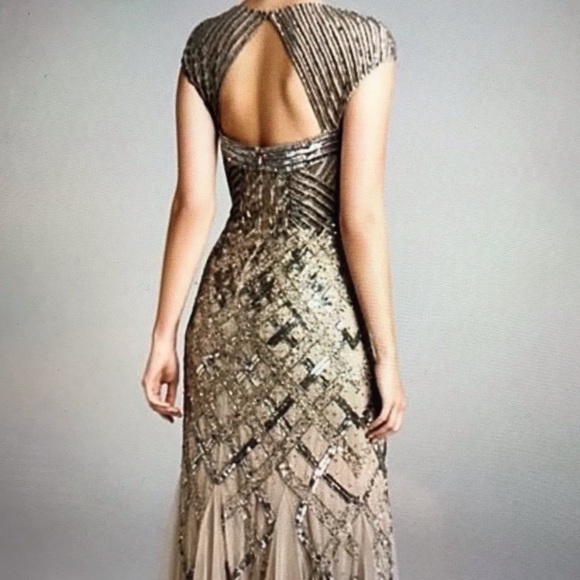 Adrianna Papell cap Sleeves beaded long gown - Picture 10 of 12